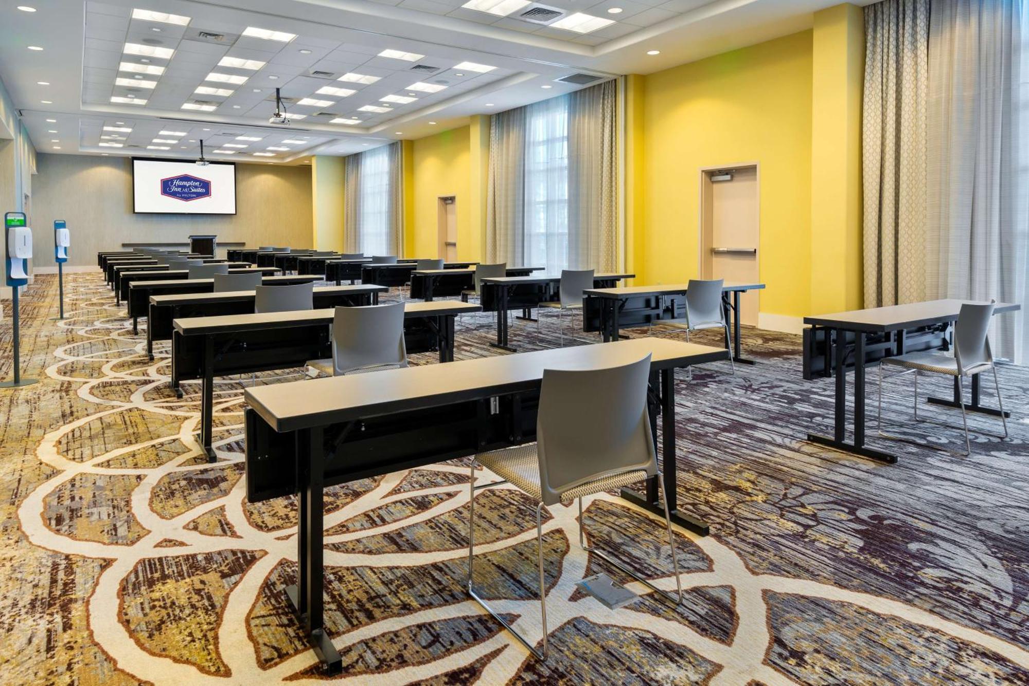 Hampton Inn & Suites Tampa Airport Avion Park Westshore Dış mekan fotoğraf